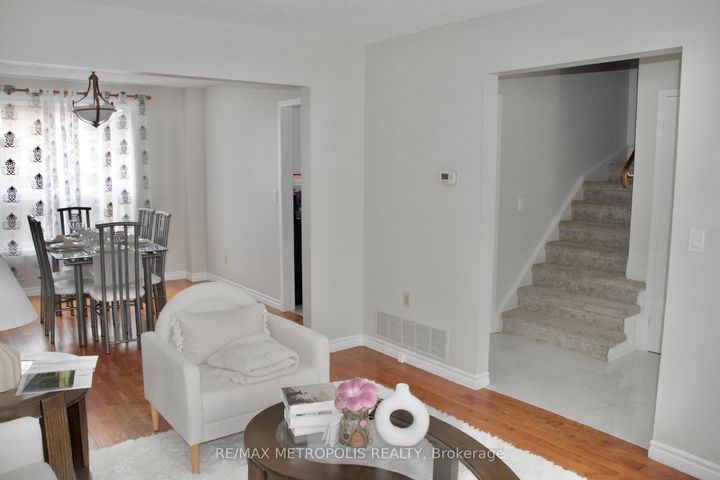 Photo 15 at 1405 Manitou Drive, Samac, Oshawa