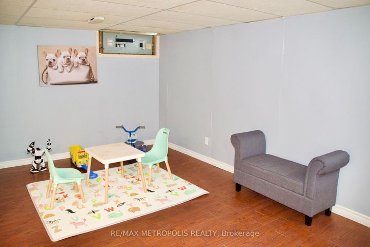 Photo 30 at 1405 Manitou Drive, Samac, Oshawa