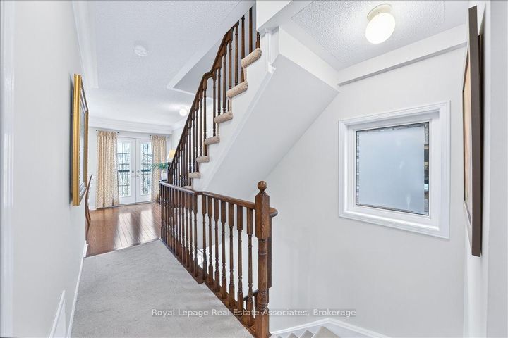 Photo 8 at 77 - 2178 Fiddlers Way, WM Westmount, Oakville