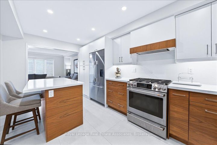 Photo 14 at 77 - 2178 Fiddlers Way, WM Westmount, Oakville