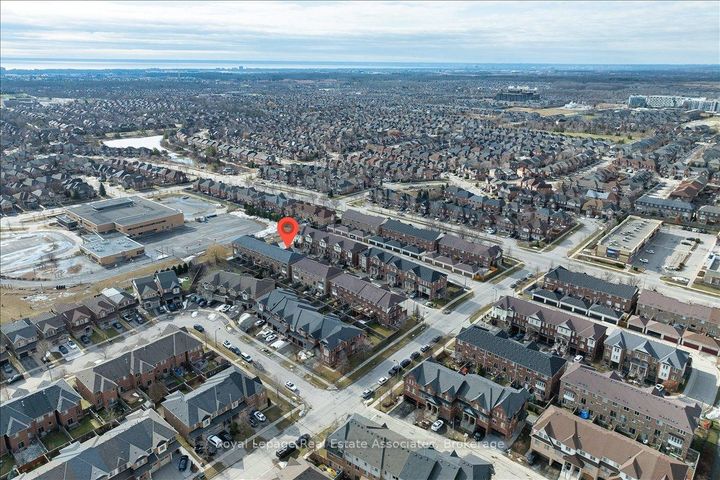 Photo 38 at 77 - 2178 Fiddlers Way, WM Westmount, Oakville