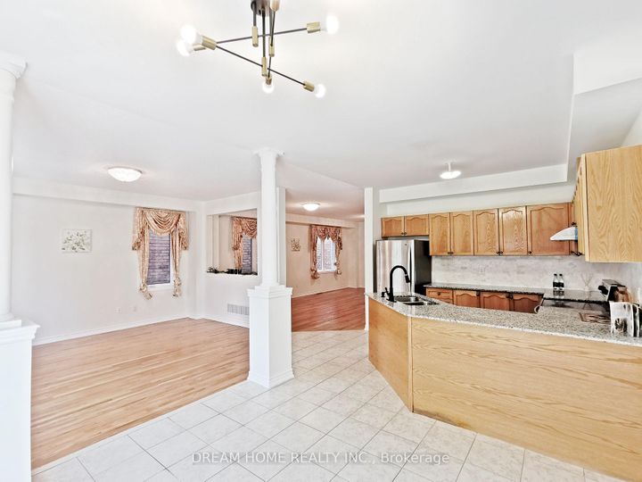 Photo 8 at 269 Helen Avenue, South Unionville, Markham