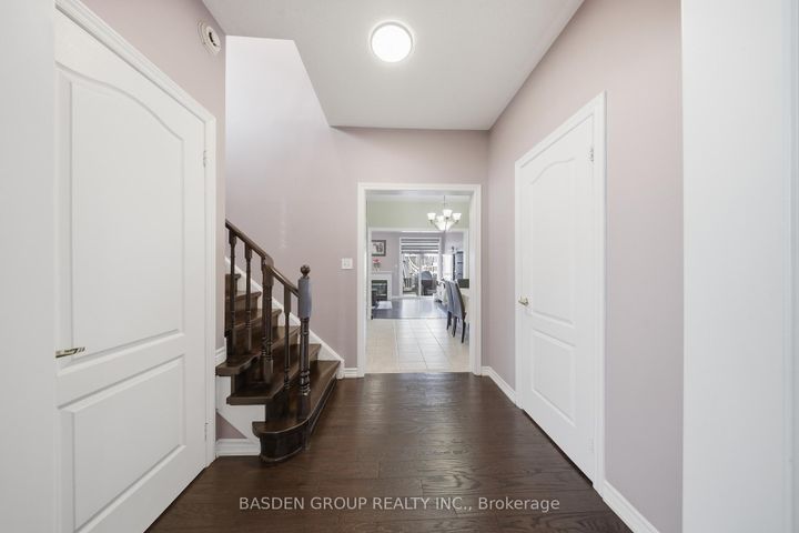 Photo 23 at 101 Eastview Gate, Bram East, Brampton