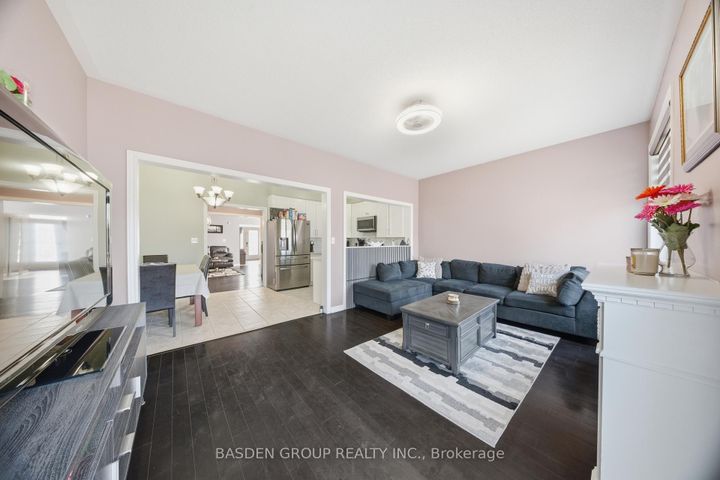Photo 29 at 101 Eastview Gate, Bram East, Brampton