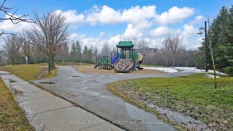 Photo 49 at 12 Launch Gate, Oak Ridges Lake Wilcox, Richmond Hill
