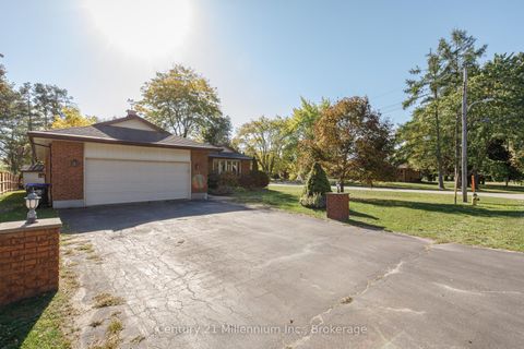 Photo 2 at 213 Jane Street, Stayner, Clearview