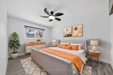 Photo 13 at 4 Grovenest Drive, Morningside, Toronto