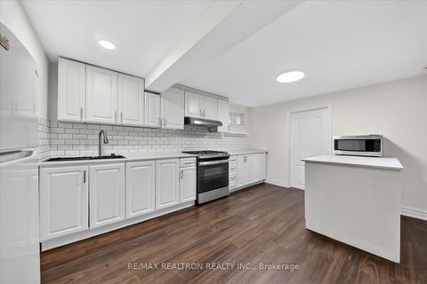 Photo 18 at 4 Grovenest Drive, Morningside, Toronto