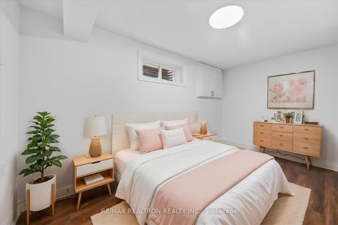 Photo 21 at 4 Grovenest Drive, Morningside, Toronto