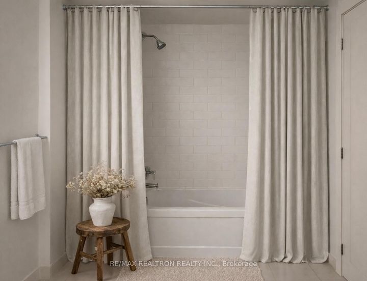 Photo 3 at 3303 - 2200 Lakeshore Boulevard W, Mimico, Toronto