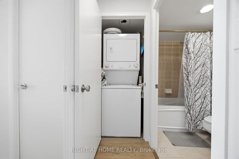 Photo 15 at 4106 - 210 Victoria Street, Yonge Corridor, Toronto