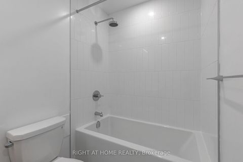 Photo 14 at 320 - 7950 Bathurst Street, Beverley Glen, Vaughan