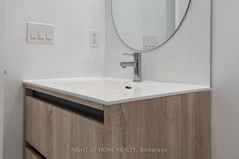 Photo 15 at 320 - 7950 Bathurst Street, Beverley Glen, Vaughan