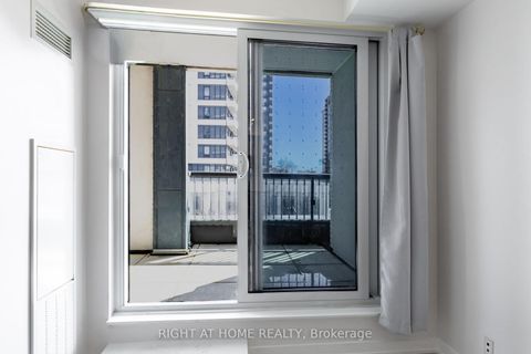 Photo 37 at 320 - 7950 Bathurst Street, Beverley Glen, Vaughan