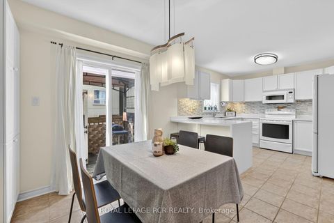 Photo 14 at 172 Matthew Boyd Crescent, Woodland Hill, Newmarket