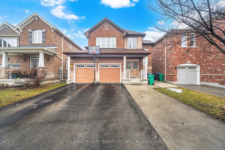 Photo 1 at 31 MIRACLE Trail, Northwest Brampton, Brampton