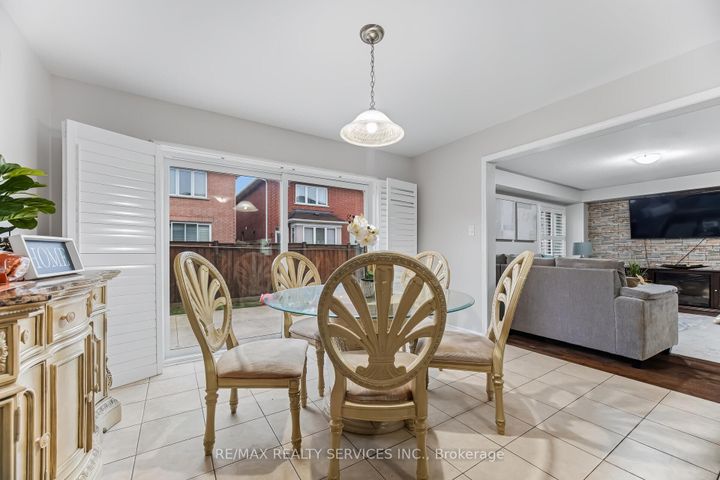 Photo 19 at 31 MIRACLE Trail, Northwest Brampton, Brampton