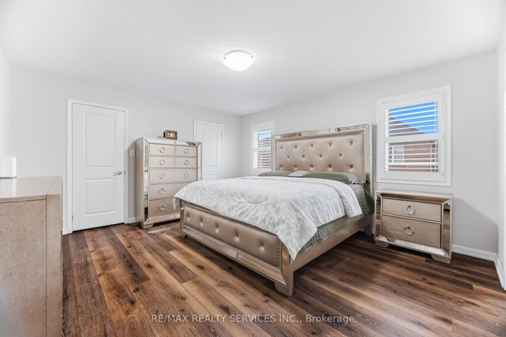 Photo 24 at 31 MIRACLE Trail, Northwest Brampton, Brampton