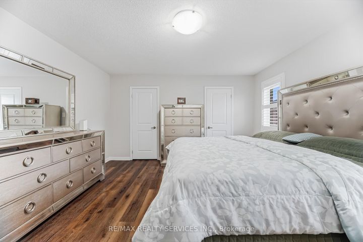 Photo 25 at 31 MIRACLE Trail, Northwest Brampton, Brampton