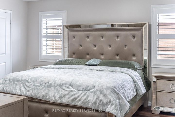 Photo 26 at 31 MIRACLE Trail, Northwest Brampton, Brampton