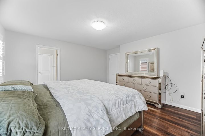 Photo 27 at 31 MIRACLE Trail, Northwest Brampton, Brampton