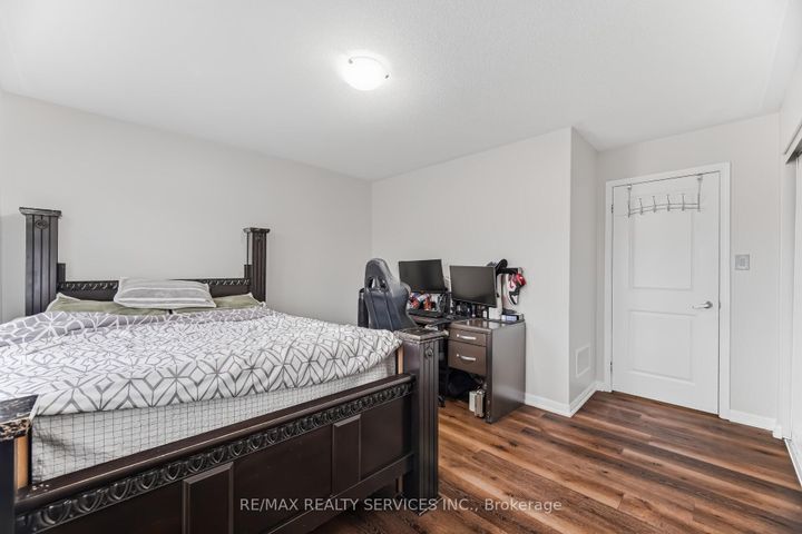 Photo 28 at 31 MIRACLE Trail, Northwest Brampton, Brampton