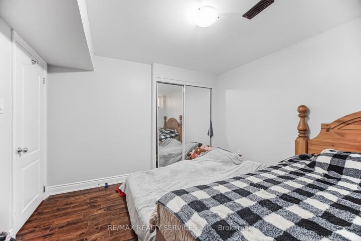 Photo 44 at 31 MIRACLE Trail, Northwest Brampton, Brampton