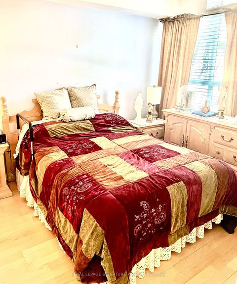 Photo 8 at 207 - 140 Bathurst Street, Niagara, Toronto