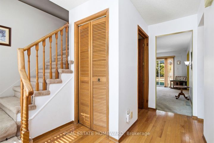 Photo 4 at 473 Paddington Crescent, Centennial, Oshawa