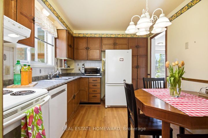 Photo 18 at 473 Paddington Crescent, Centennial, Oshawa