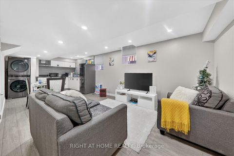 Photo 34 at 63 Henry Smith Avenue, Bowmanville, Clarington