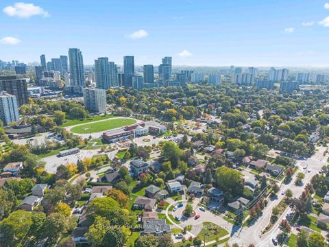 Photo 44 at 7 Delverton Place, Don Valley Village, Toronto