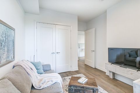 Photo 27 at 223 - 293 The Kingsway, Humber Valley, Toronto