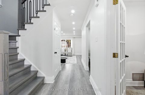 Photo 2 at 700 Mountjoy Court, Pinecrest, Oshawa