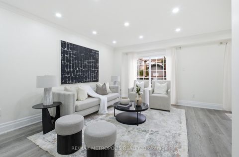 Photo 6 at 700 Mountjoy Court, Pinecrest, Oshawa