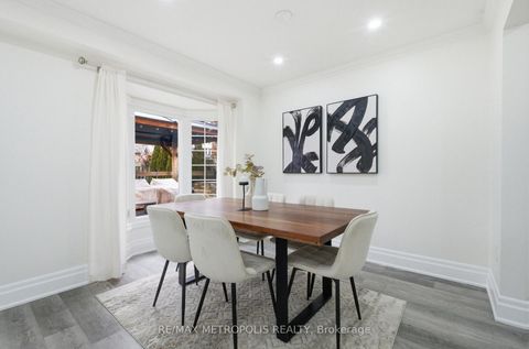 Photo 9 at 700 Mountjoy Court, Pinecrest, Oshawa