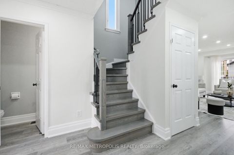 Photo 14 at 700 Mountjoy Court, Pinecrest, Oshawa