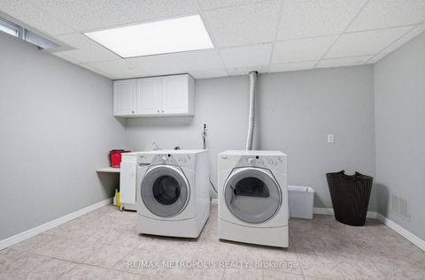 Photo 27 at 700 Mountjoy Court, Pinecrest, Oshawa