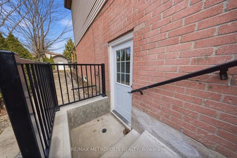Photo 28 at 700 Mountjoy Court, Pinecrest, Oshawa