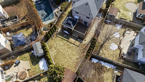 Photo 31 at 700 Mountjoy Court, Pinecrest, Oshawa