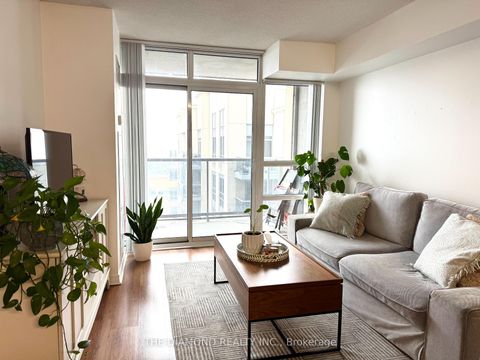 Photo 4 at 2501 - 3 Michael Power Place, City Centre West, Toronto