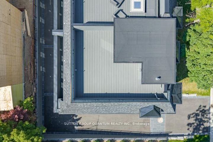 Photo 4 at 78 Trafalgar Road, OO Old Oakville, Oakville