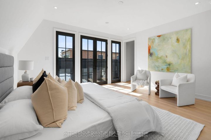 Photo 10 at 78 Trafalgar Road, OO Old Oakville, Oakville