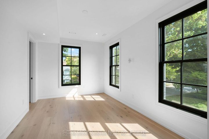 Photo 18 at 78 Trafalgar Road, OO Old Oakville, Oakville