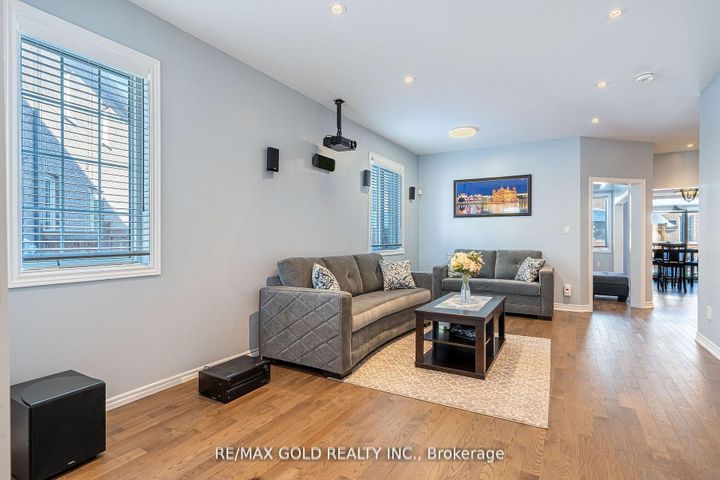 Photo 2 at 10 Spokanne Street, Wellington North, Brampton