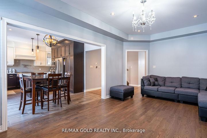 Photo 6 at 10 Spokanne Street, Wellington North, Brampton