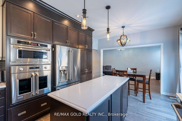 Photo 12 at 10 Spokanne Street, Wellington North, Brampton