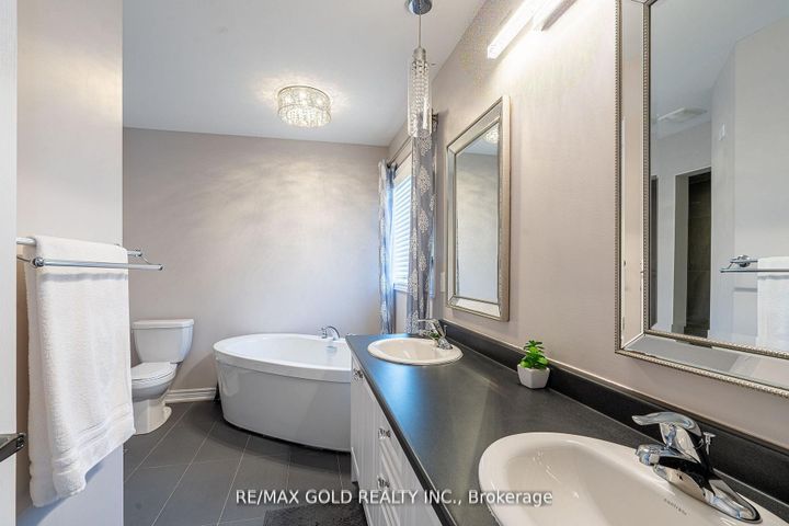 Photo 20 at 10 Spokanne Street, Wellington North, Brampton