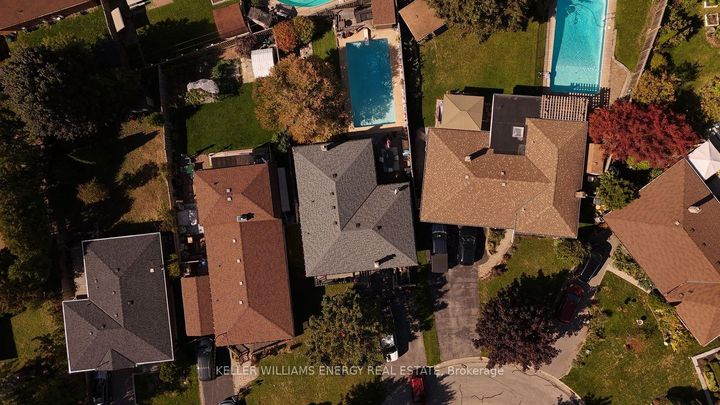 Photo 20 at 70 Oriole Court, Donevan, Oshawa