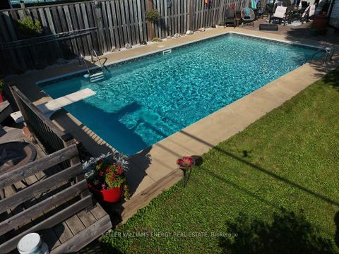 Photo 17 at 70 Oriole Court, Donevan, Oshawa